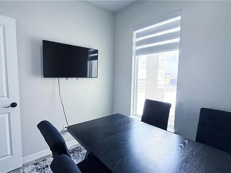 2501 S Cartier Dr — Photo 10