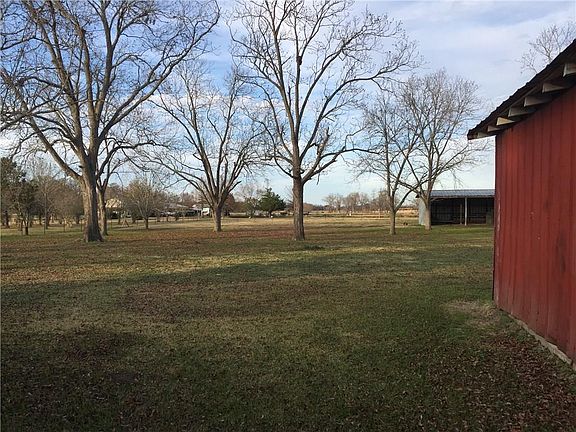 3rd image of 3819 Little Corner Dr