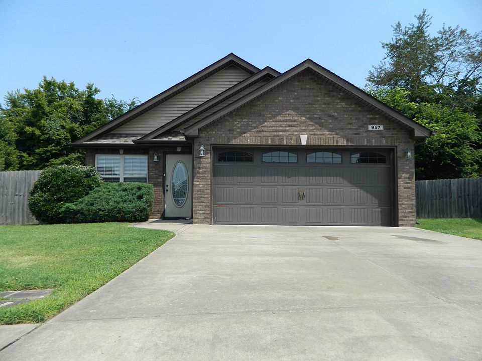 1st image of 957 Culverson Ct
