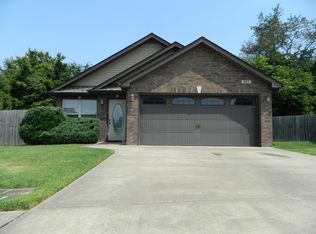 957 Culverson Ct, Clarksville, TN 37040