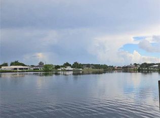 213 E Tarpon Blvd NW, Pt Charlotte, FL 33952