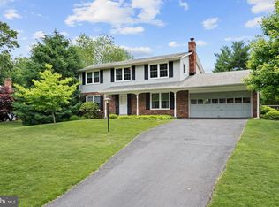 16513 Killdeer Dr, Rockville, MD 20855