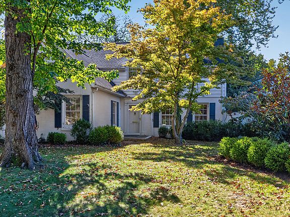 2nd image of 220 Chenault Rd