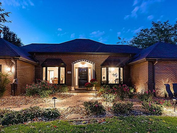 5th image of 3601 Brookview Dr