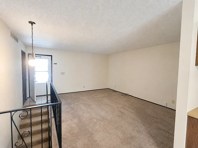 1520 N Maybelle St — Photo 8