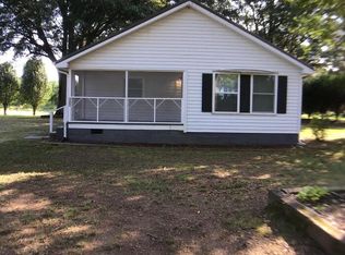 610 Cemetery Rd, Cowpens, SC 29330