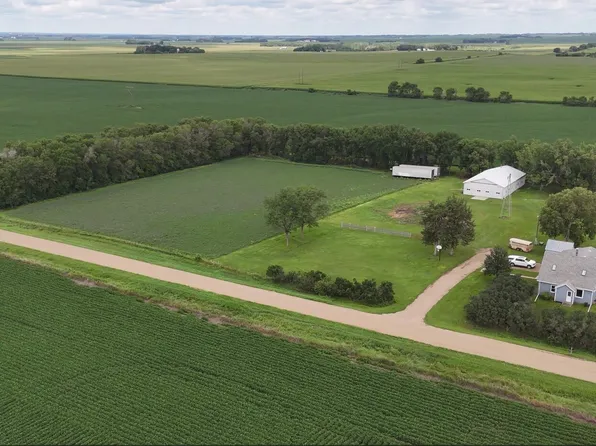 46970 309th St, Beresford, SD 57004