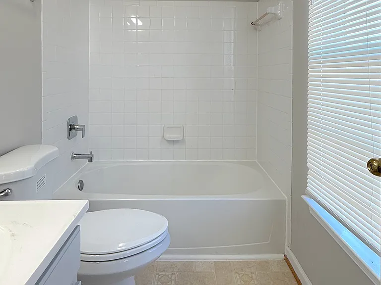 9899 Decatur Rd — Photo 14