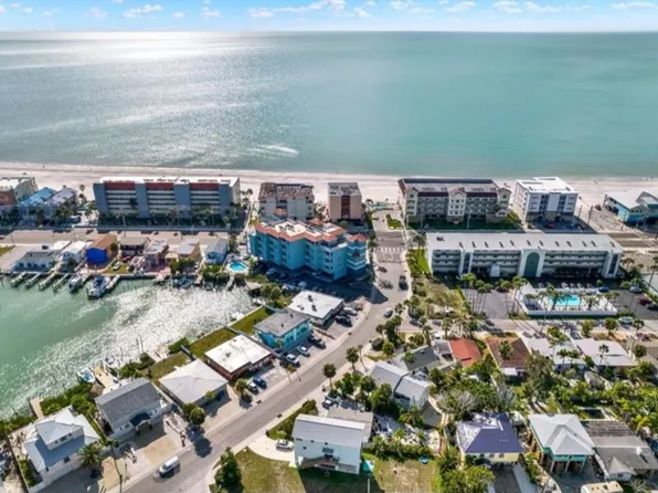 200 140th Ave E, Madeira Beach, FL 33708