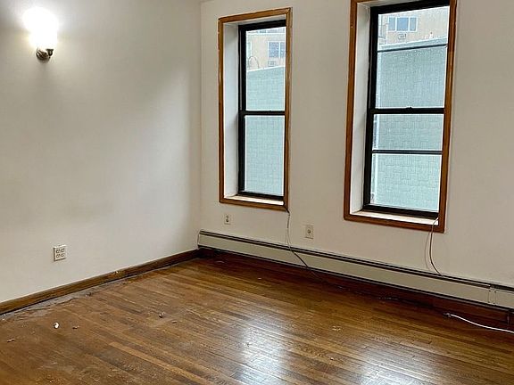 4th image of 57 Driggs Ave #3A