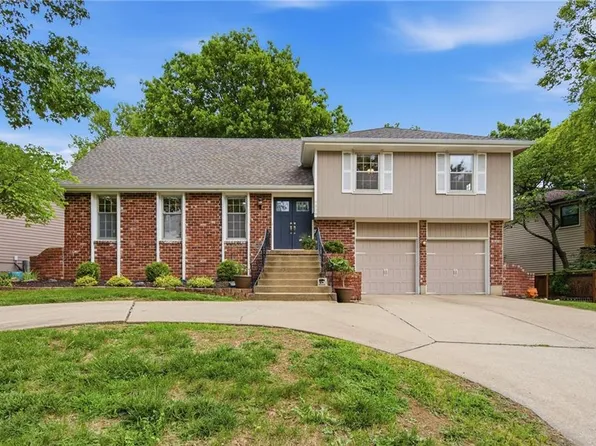 9309 Horton St, Overland Park, KS 66207