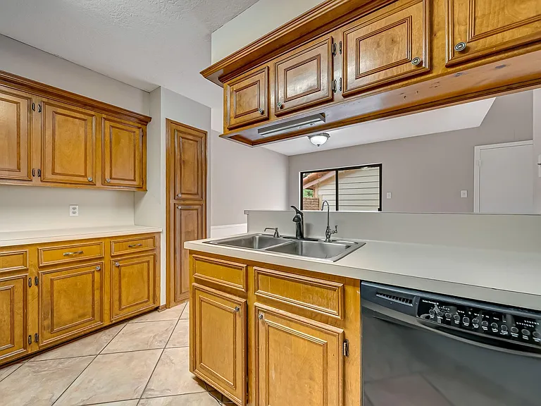 12038 Texas National Blvd — Photo 18