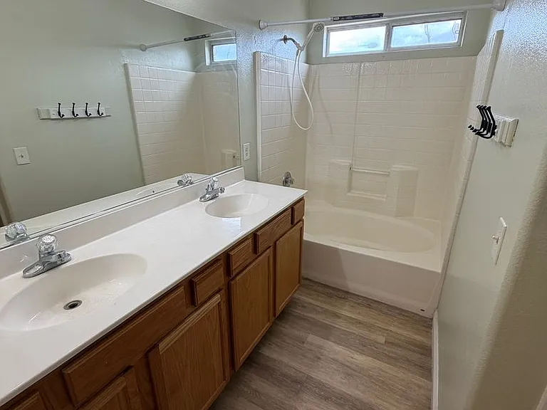 3814 Kit Fox St — Photo 23