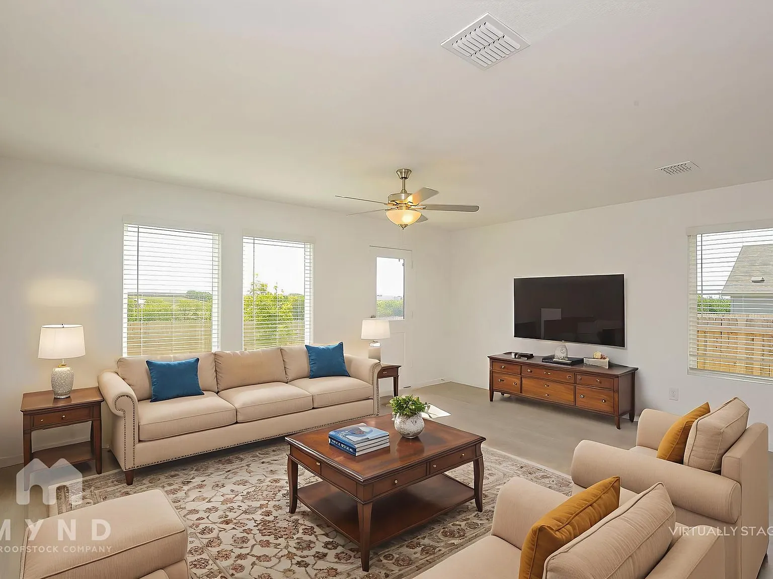 4 bed, 2.0 bath, 1707 sqft, $2,445 — Photo 2