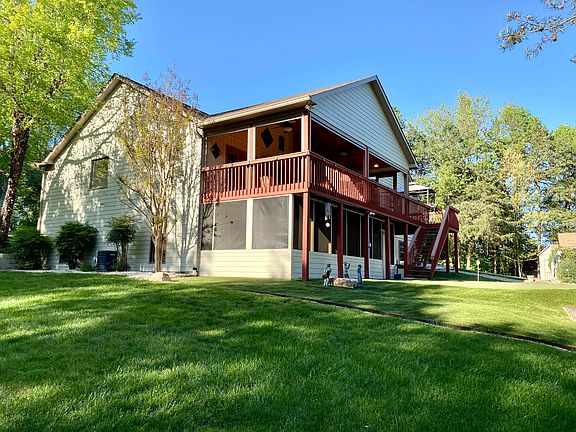 2nd image of 3747 Harrison Ln