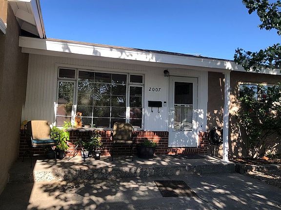 3rd image of 2007 N Mesa Verde Ave