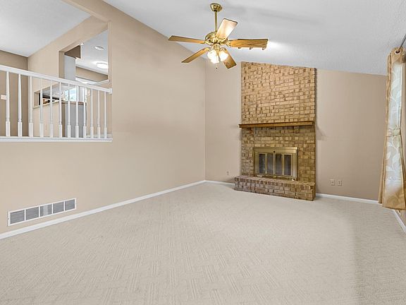 4th image of 4708 Laura Ln