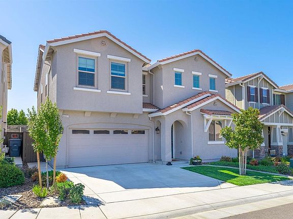 2nd image of 4437 Bonneville Cir