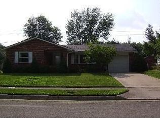 1710 Gayhart St, Xenia, OH 45385