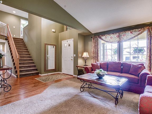 5th image of 3601 SE 185th Ave