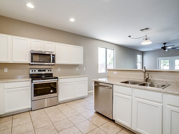 4th image of 4208 E Rainbow Dr