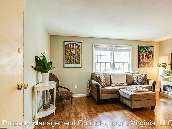 4th image of 800 S Arlington Mill Dr APT 303