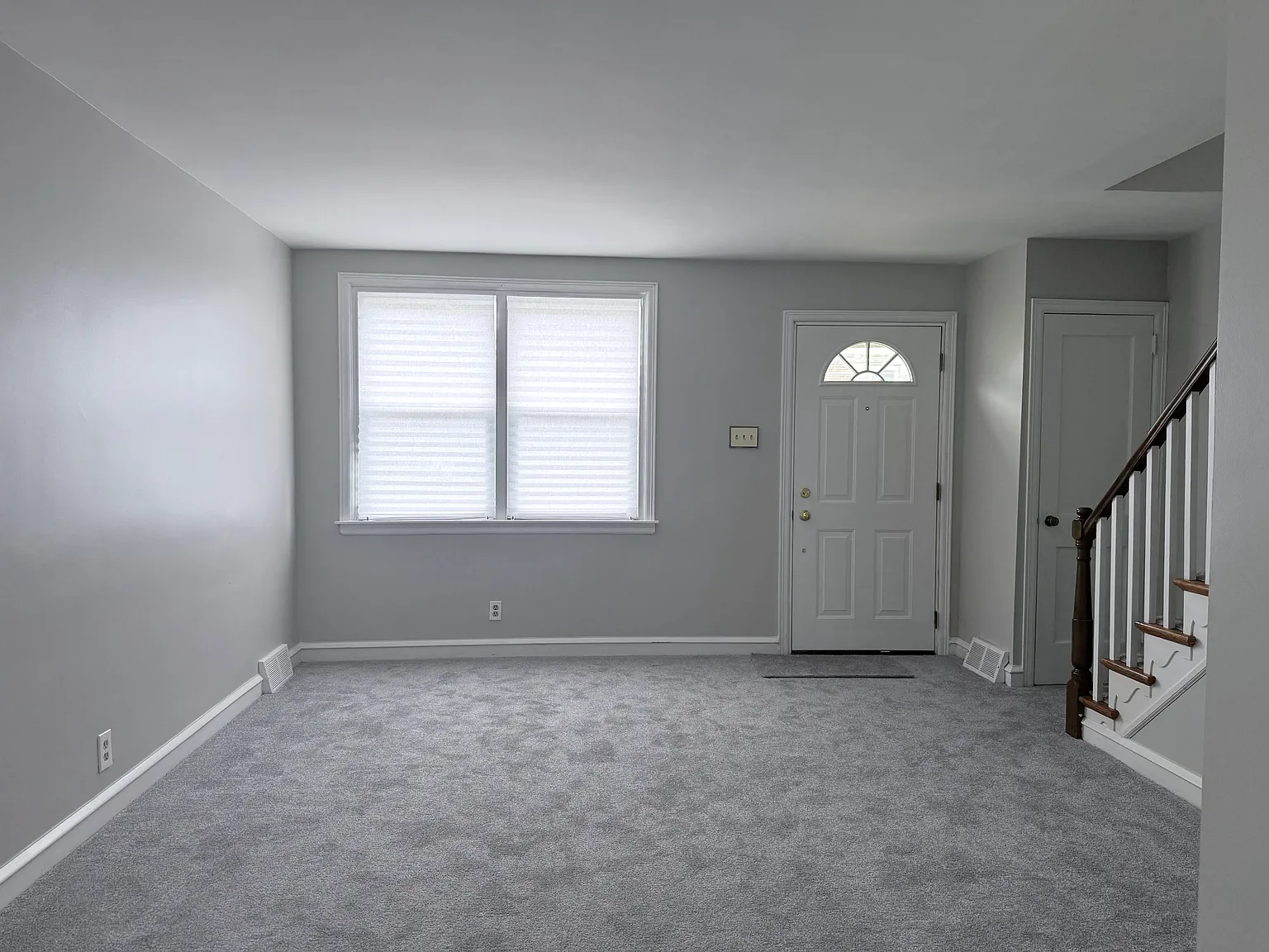 2 bed, 910 sqft, $1,475 — Photo 2