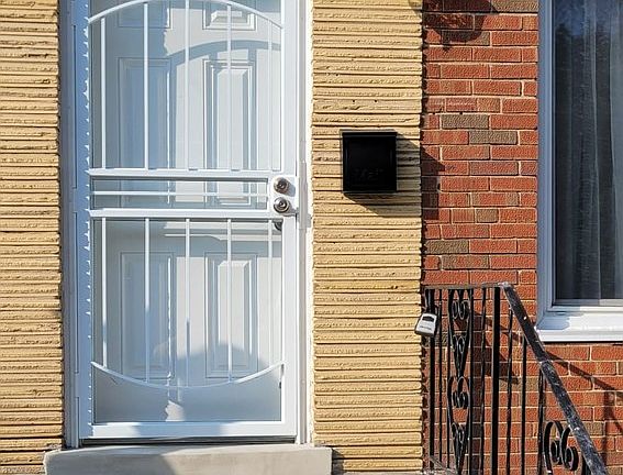 2nd image of 1204 S 16th Ave APT A