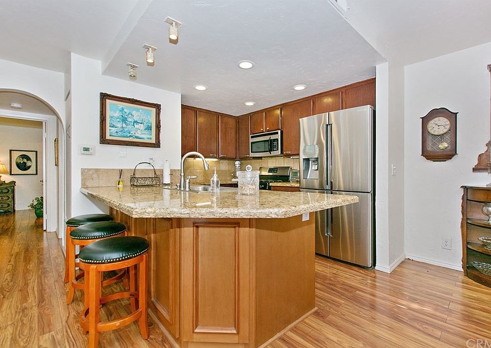 1st image of 24372 Berrendo APT 1