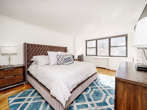 3rd image of 420 E 51st St APT 6C