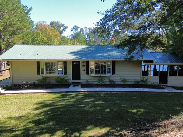 250 Madison Shores Dr, Westminster, SC 29693