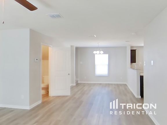 4th image of 6534 Fledgely Way