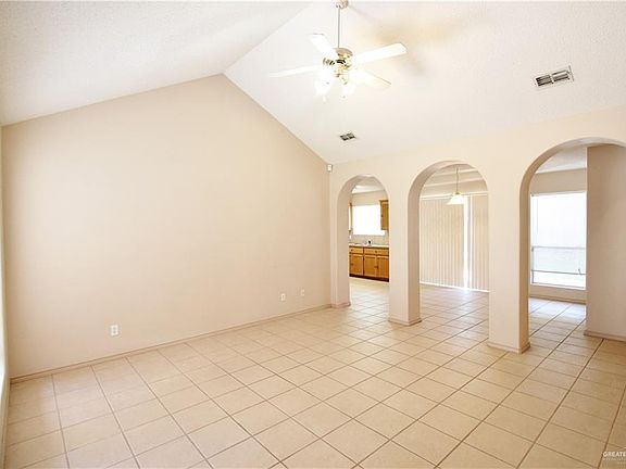 3rd image of 3709 Toucan Ave