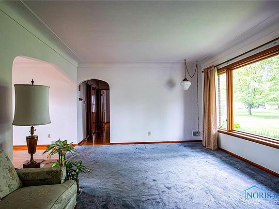 3rd image of 3118 Oak Grove Pl