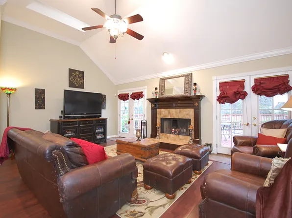 223 Cherokee Dr, Abita Springs, LA 70420