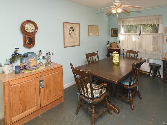 5th image of 129 S Buckhout St #129