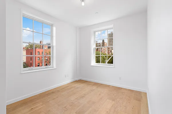 Rented by Compass | media 27