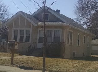 2623 James Ave N, Minneapolis, MN 55411