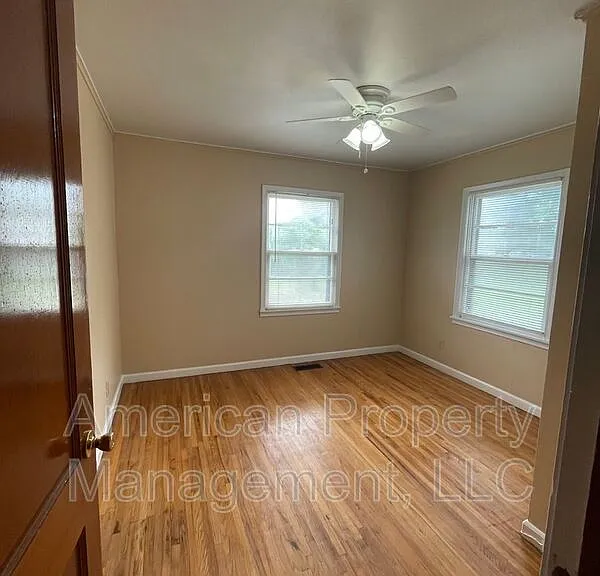 4941 S Detroit Ave — Photo 10