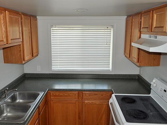 3rd image of 512 Sanford Ave