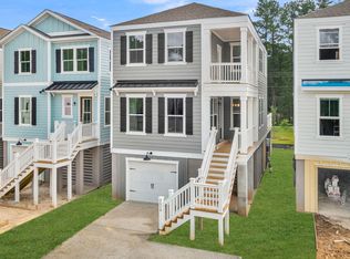 4 Longtown Dr, Hanahan, SC 29410