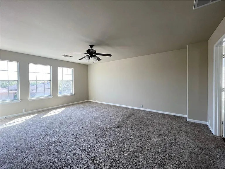 2307 Founder Dr — Photo 11