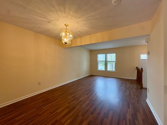 2nd image of 1711 Winding Brook Way
