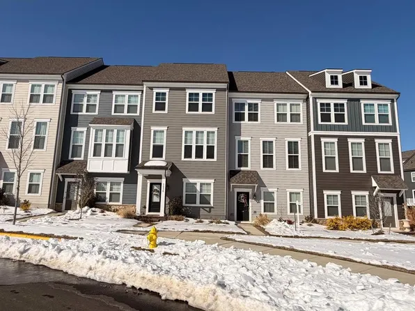 1632 Bay Cedar Dr, Dumfries, VA 22026