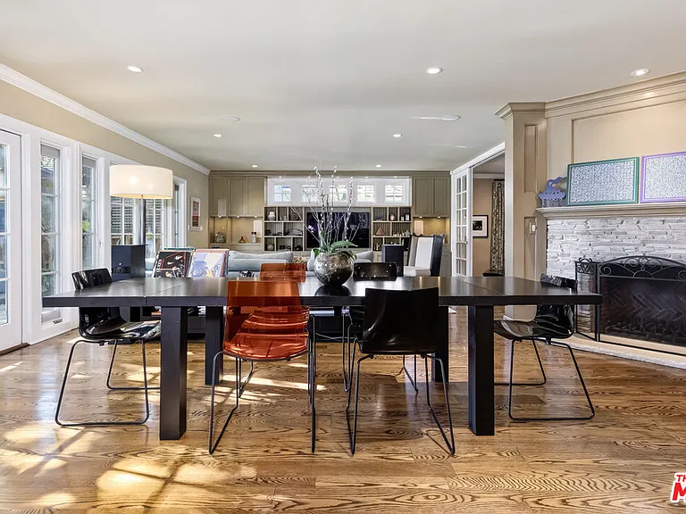 2855 Club Dr — Photo 14