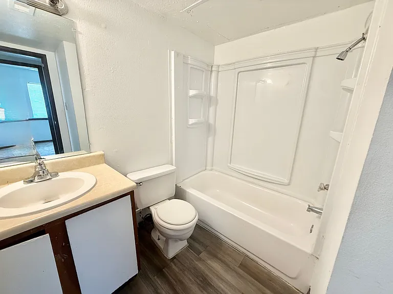 200 Sunset St — Photo 18