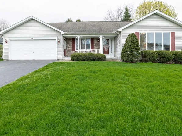 941 Dibbles Trl, Webster, NY 14580