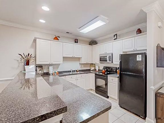 2nd image of 4812 Magnolia Lake Dr. #104