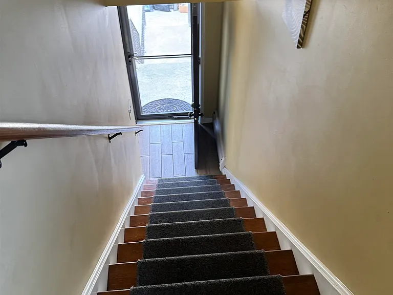 108 Evergreen St #2 — Photo 18