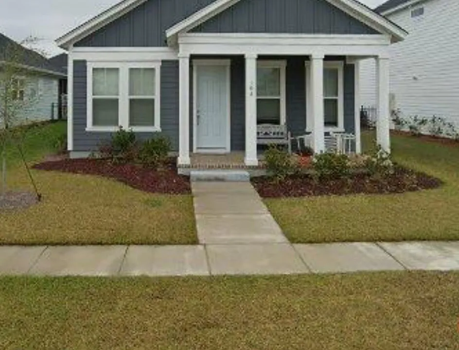 104 Carpenter St